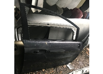 Ford Fiesta 2010-2016 ön kapı